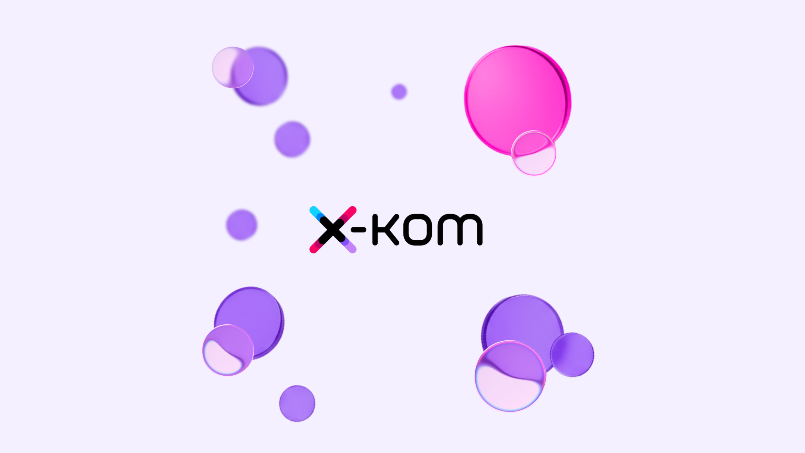 x-kom logo representing a customer testimonial for XPLUS